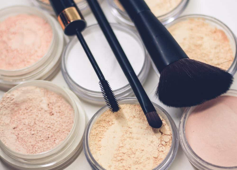 How to Make Money Selling Cosmetics
